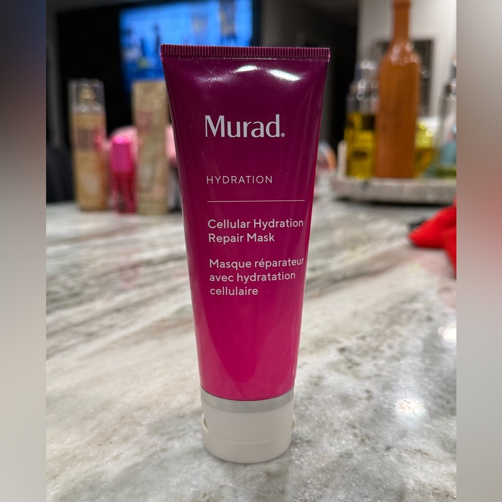 Murad Hydration Cellular Repair Mask in Pink